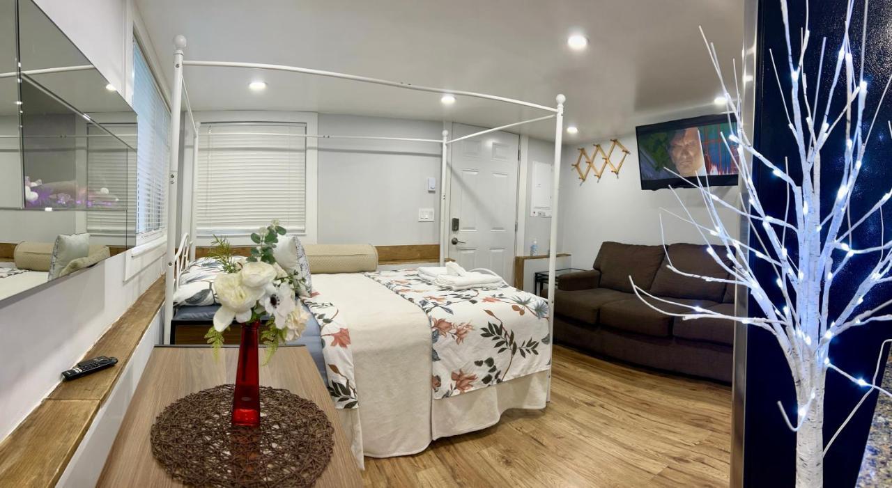 ديلتا Resort Style Home Living With Private Pool And Hottub المظهر الخارجي الصورة